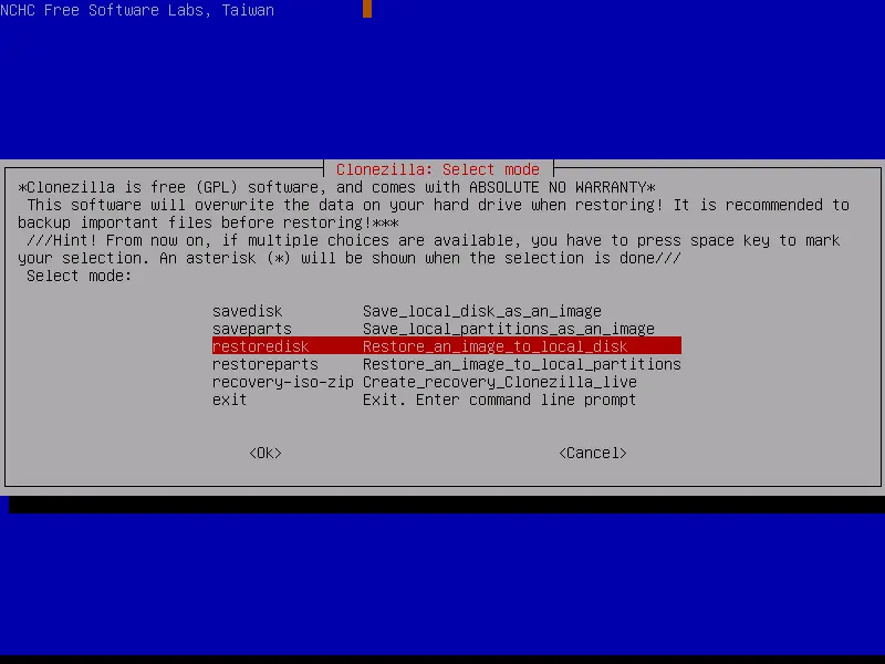 Interface screenshot showing Clonezilla